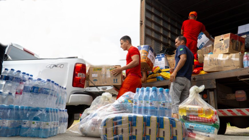 Campanha humanitária do Governo de RO coleta arrecadações nos municípios e segue para o RS