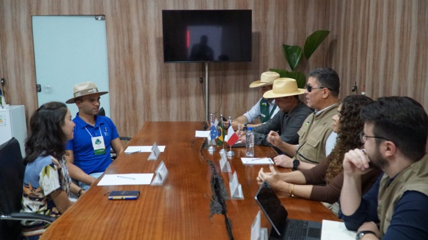 Representantes da França e Austrália se reúnem com o governador em visita institucional durante a Rondônia Rural Show