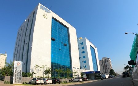 Criança acorrentada: MP o obtém condenação de pai e madrasta a pena de 25 anos, cada um