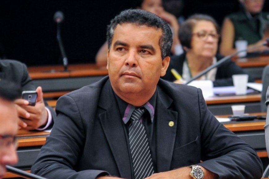 Eleição suplementar elege Lindomar Garçon como prefeito de Candeias do Jamari