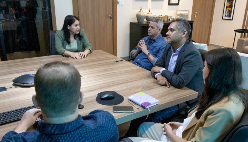 Equipe do GAEDUC apresenta Mapa da Educação ao Procurador-Geral de Justiça