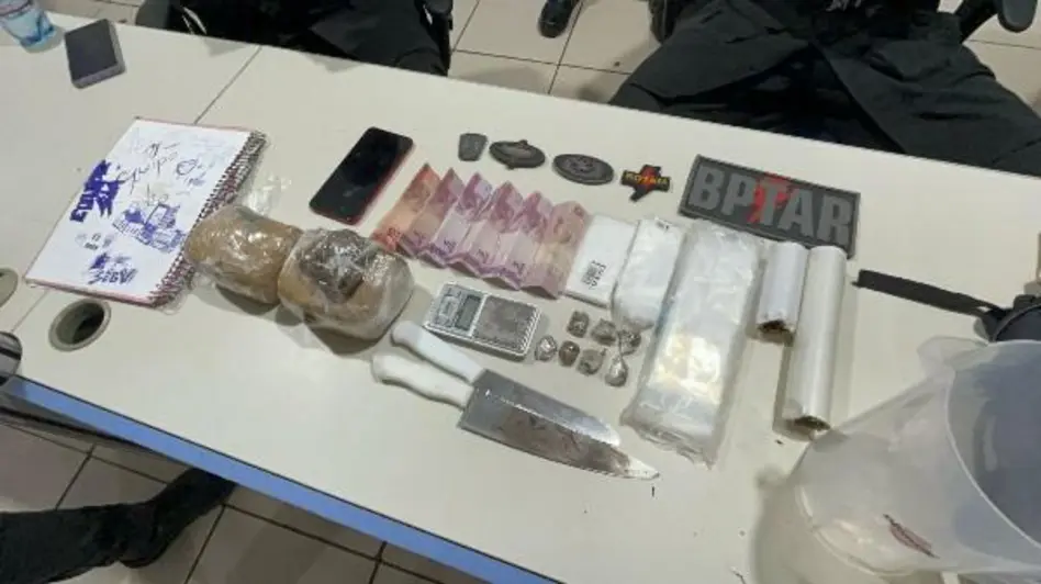 BPTAR desmonta ponto de tráfico de drogas na zona leste de Porto Velho; dois homens são presos