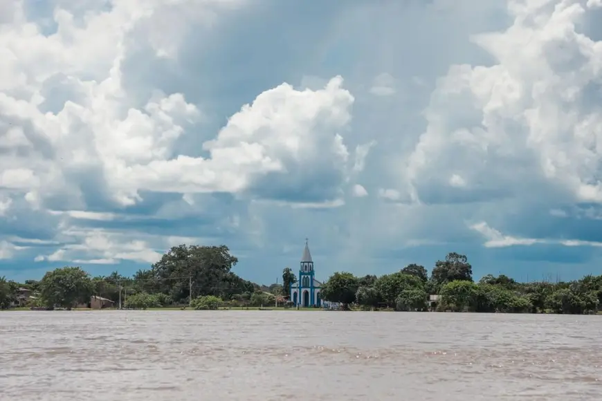 Nível do Madeira recua um pouco, mas Agência Nacional de Águas mantém alerta; energia em Nazaré é religada