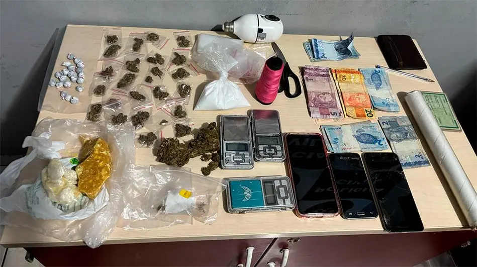 Mulher é presa com drogas e balanças de precisão em ação da Furtos e Roubos de Veículos em Porto Velho
