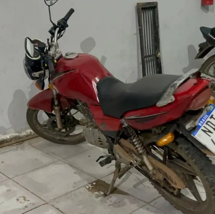 PM apreende moto e prende jovem em condomínio de Porto Velho