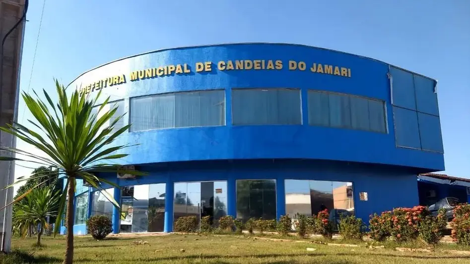 Candeias: Polícia Civil cumpre mandados e afasta servidores em nova fase da Operação "Taxa Venal"