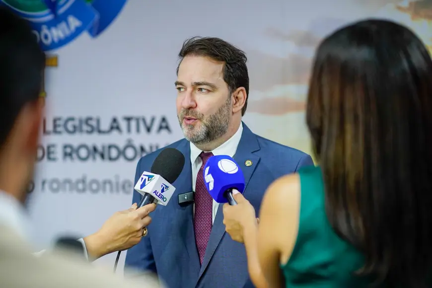 Deputado Alex Redano alerta para riscos na concessão de saneamento em Rondônia