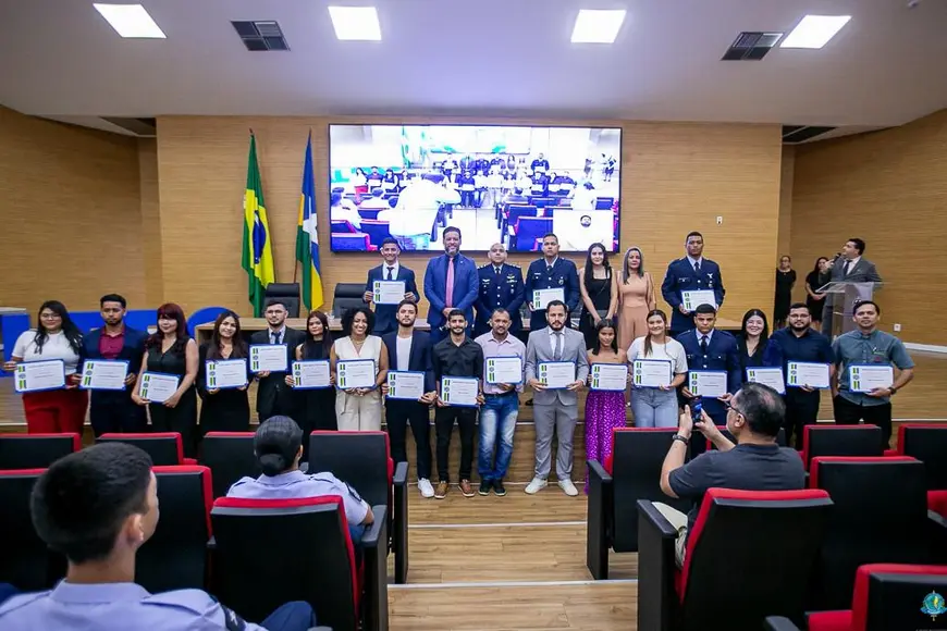 Assembleia Legislativa de Rondônia homenageia Associação Sorriso do Amanhã