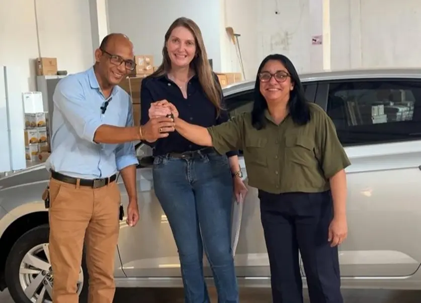 Deputada Gislaine Lebrinha entrega carro para UBS em Buritis e reforça saúde local