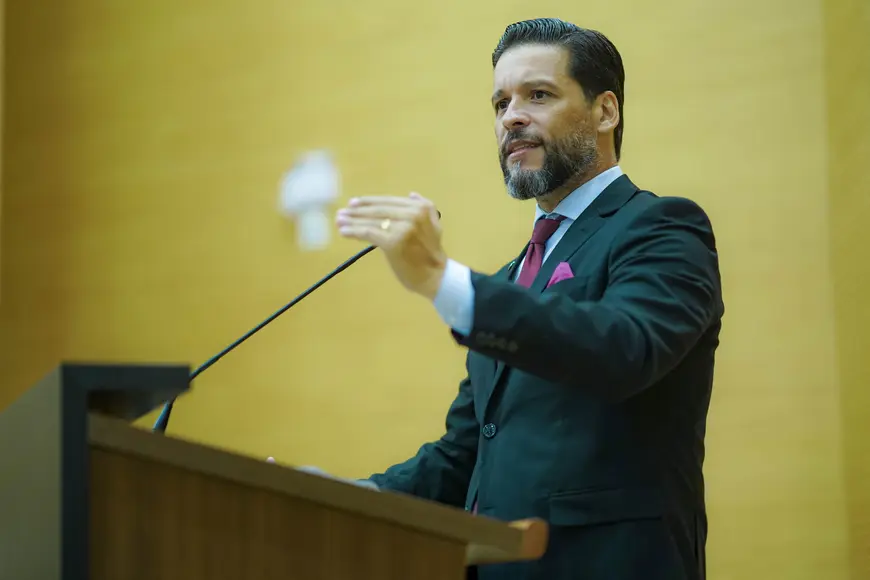 Deputado Delegado Camargo cobra ações imediatas para acabar com greve na educação