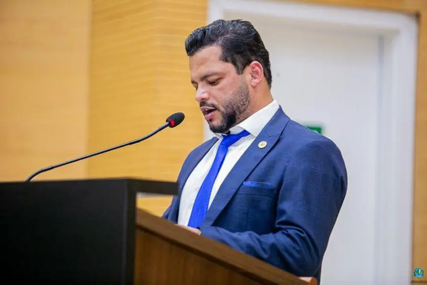 Deputado Edevaldo Neves solicita dados sobre afastamentos de professores por problemas psicológicos em Rondônia