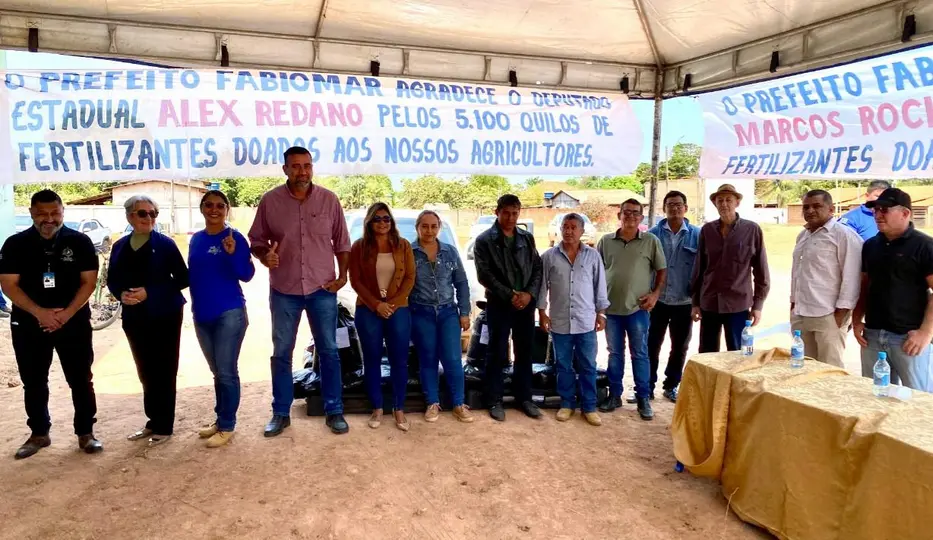 Costa Marques recebe 5100 quilos de fertilizantes do deputado Alex Redano