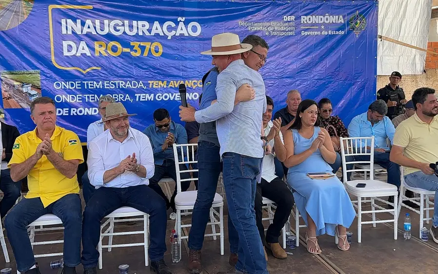Deputado Ezequiel Neiva inaugura pavimentação da Rodovia do Boi em Corumbiara