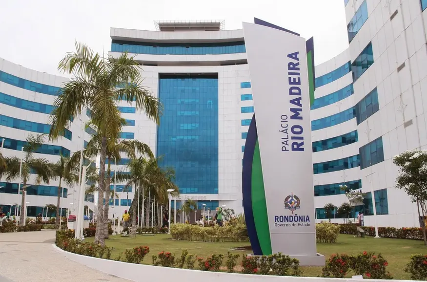 Governo de Rondônia nega acesso a informações sobre psicólogos em escolas