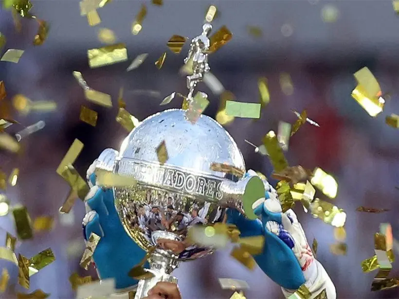 Fortaleza e São Paulo buscam classificação nas oitavas da Libertadores