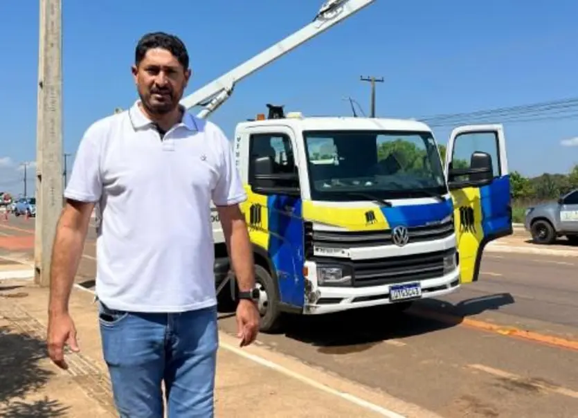 Estrada dos Periquitos ganha nova iluminação após cobrança de vereador