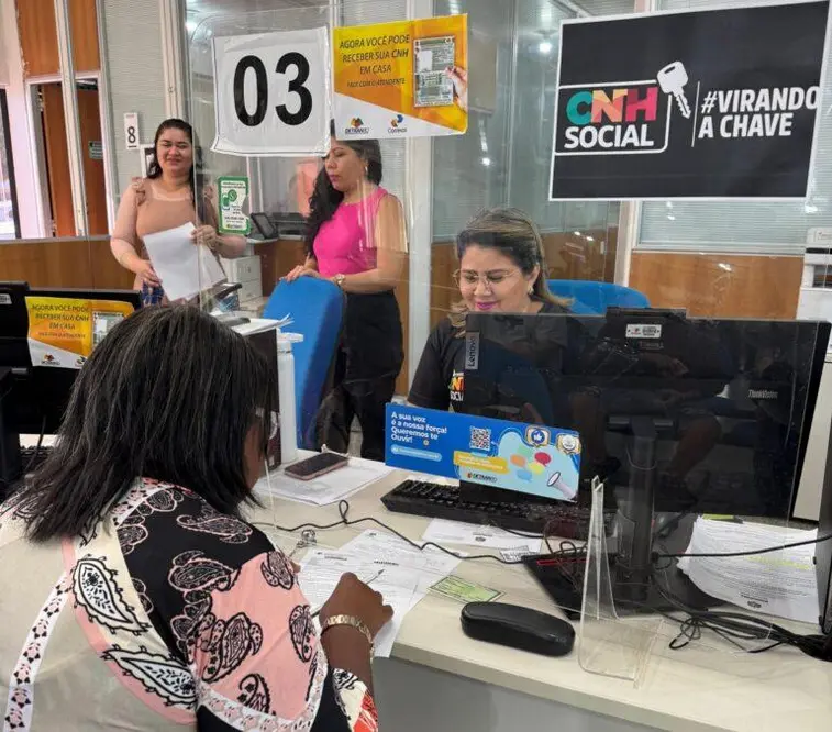 Mais de 320 pessoas iniciam processo de habilitação no programa CNH Social de Rondônia