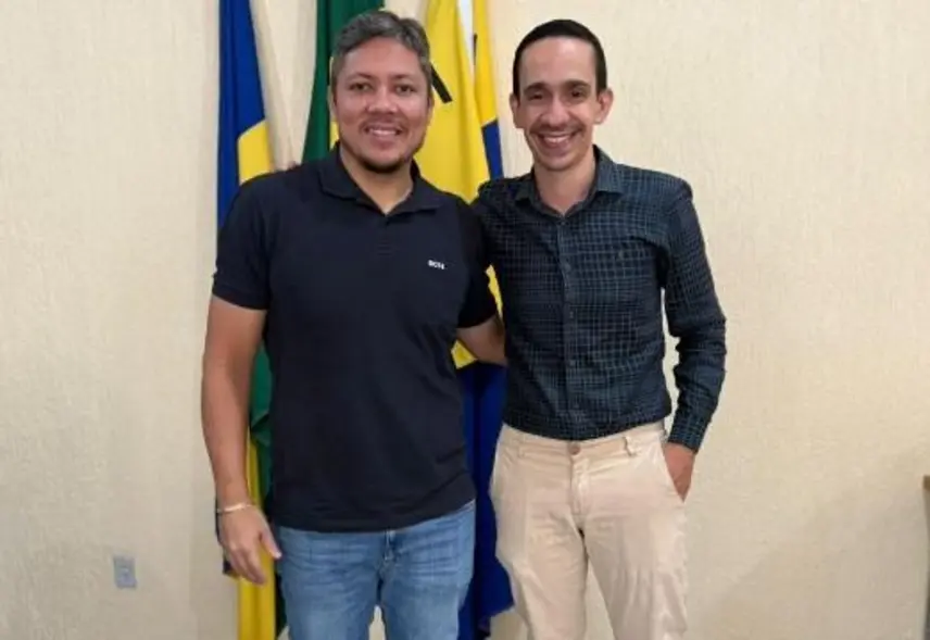 Vereador Zé Paroca visita Secretaria de Administração para entender gestão pública