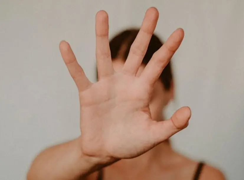 Dados mostram que mais de 20% de adolescentes no Brasil sofreram violência sexual