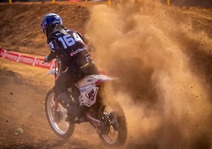 Machadinho do Oeste recebe 6ª Etapa do Estadual de Motocross com mais de 300 pilotos