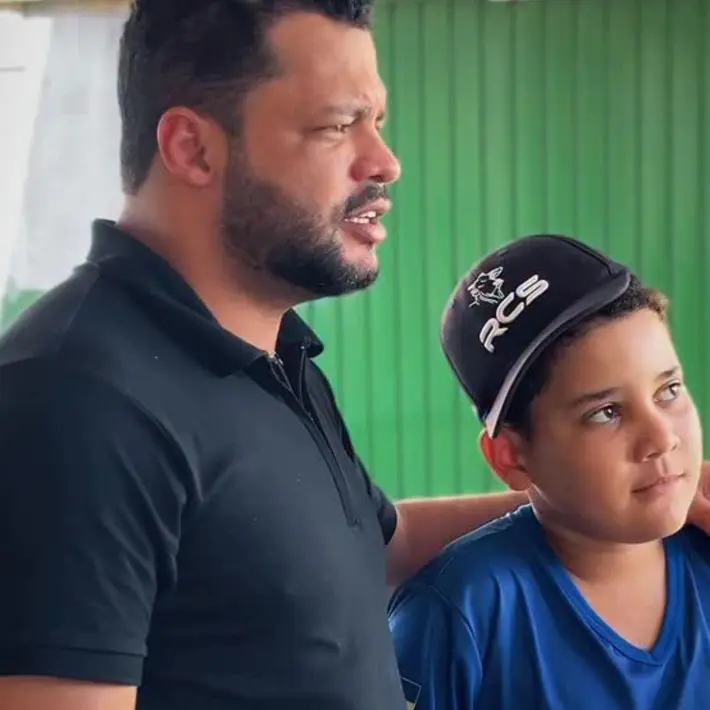 Deputado Edevaldo Neves garante recursos para mobília da biblioteca em escola de Teixeirópolis