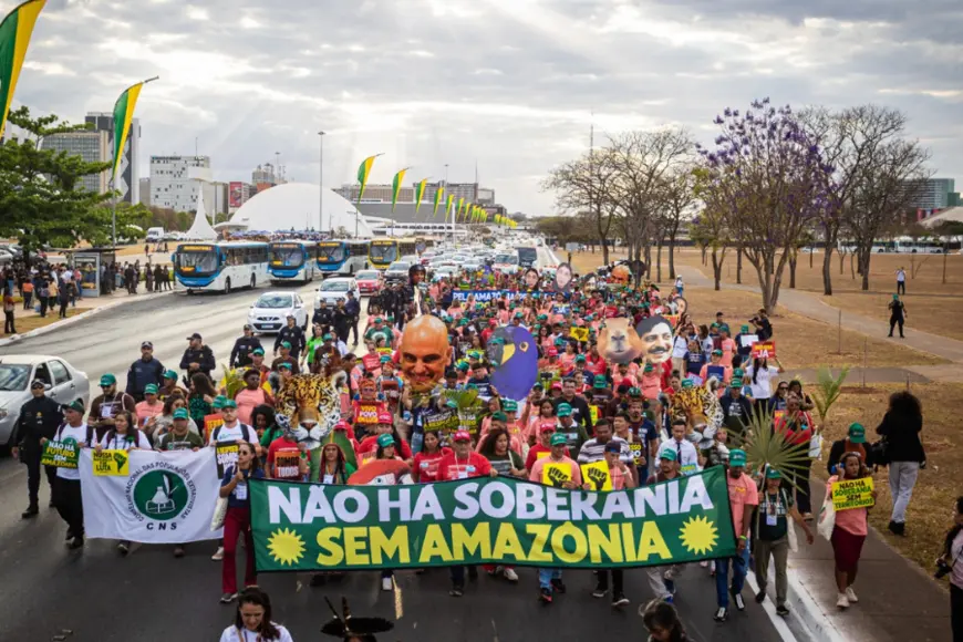 Mobilização em Brasília celebra o Dia da Amazônia com reivindicações climáticas