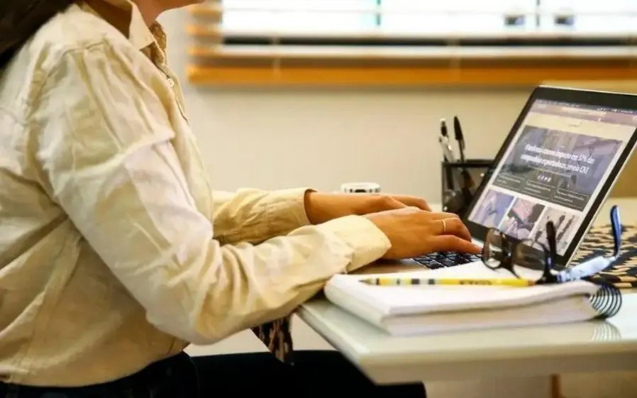 Feira de Empregabilidade 2025 oferece mais de 8000 vagas para jovens brasileiros