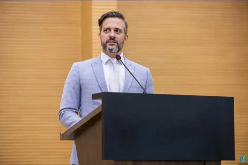 Deputado pede iluminação em LED para pista de caminhada em Buritis