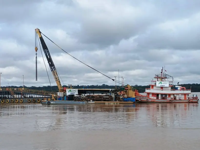 Paralisação de reforma na plataforma IP-4 do Porto do Cai N'Água gera questionamentos