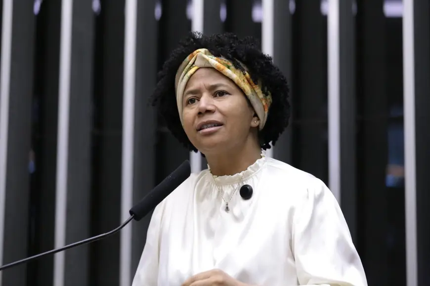 Deputada Sílvia Cristina cobra urgência na votação da PEC 47 para servidores