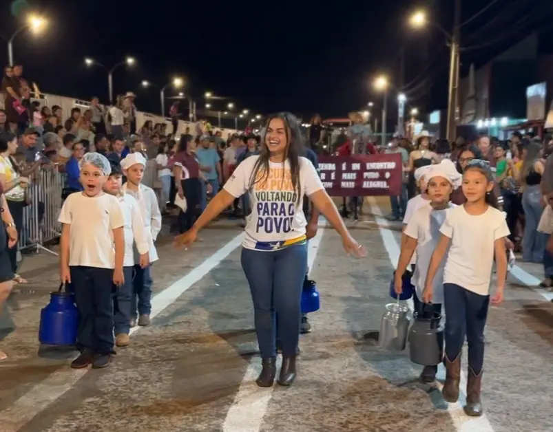 Dra Taíssa Sousa prestigia desfile cívico em Nova Mamoré e reforça apoio ao agronegócio