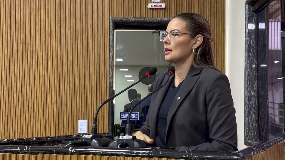 Prefeitura de Porto Velho realiza limpeza e instalação de tampa em bueiro