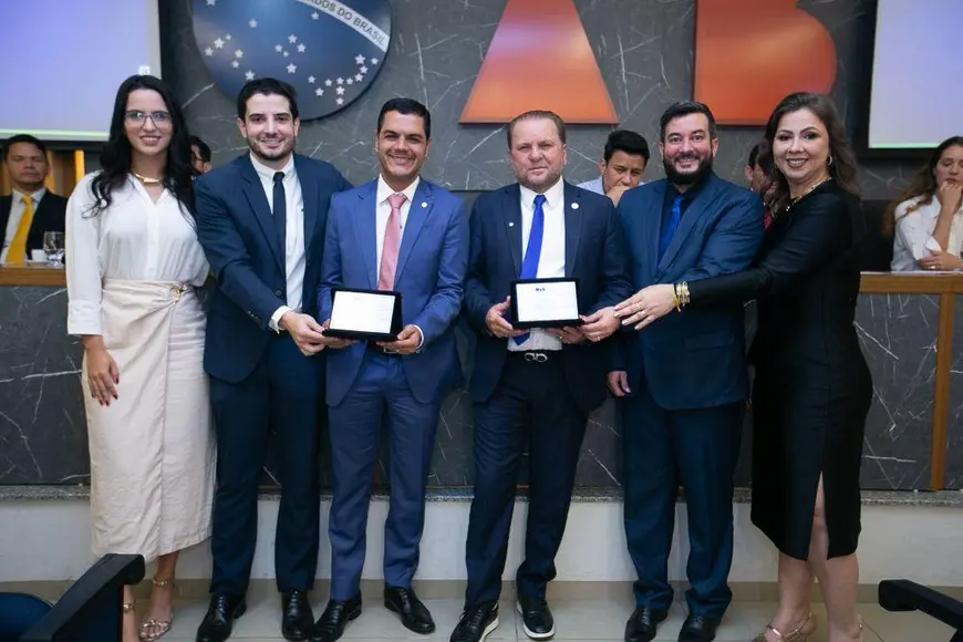 Assembleia Legislativa de Rondônia homenageia advogados em sessão solene