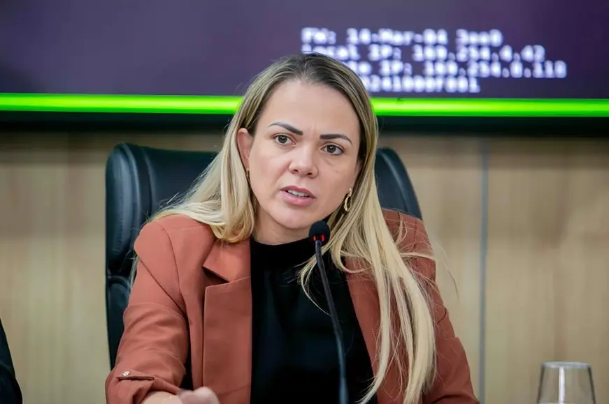 Deputada pede revisão de aumento nas tarifas de água e esgoto em Rondônia