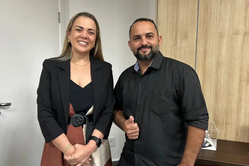 Deputada Cláudia de Jesus destina 300 mil para nova ambulância em Pimenteiras