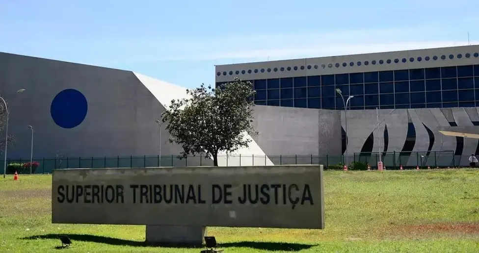 STJ reafirma condenação por estupro de vulnerável em caso de ato libidinoso
