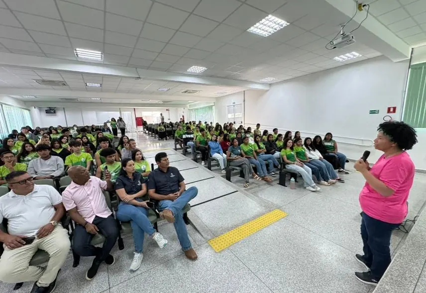 Deputada Sílvia Cristina realiza atividades do Outubro Rosa em Guajará-Mirim