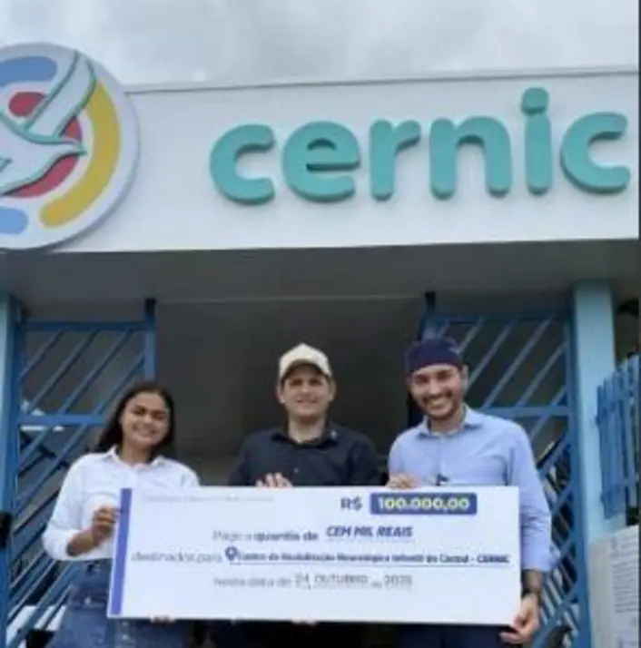 Deputado Fernando Máximo entrega R$ 100 mil para Centro de Reabilitação em Cacoal