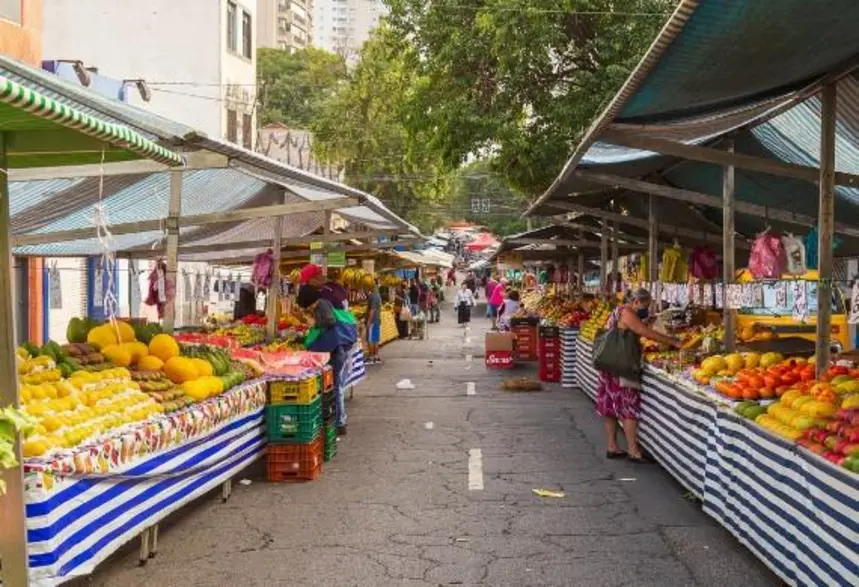 Feiras livres fortalecem convivência cultural e economia local
