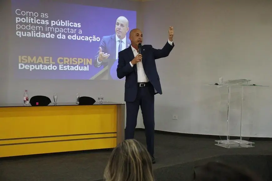 Deputado Ismael Crispin destaca investimentos na educação em Rondônia