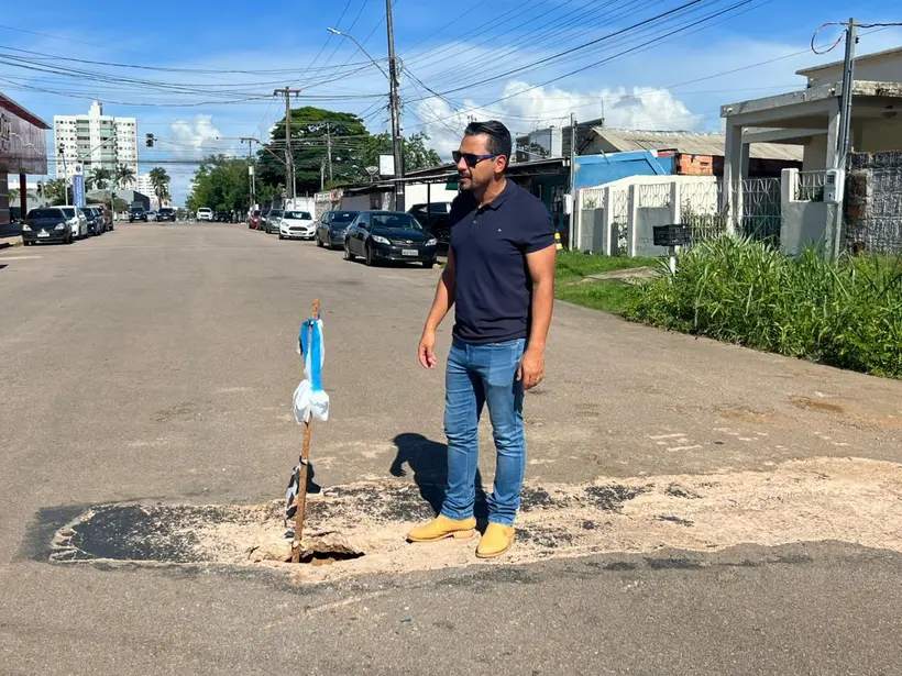 Vereador solicita tapa-buraco urgente na Avenida Calama em Porto Velho