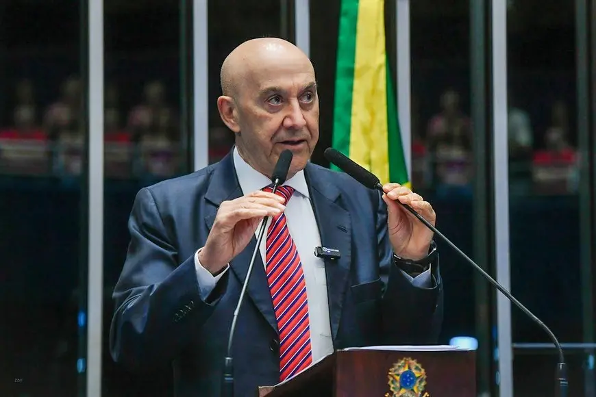 Senador Confúcio Moura alerta sobre desafios do envelhecimento e jovens brasileiros