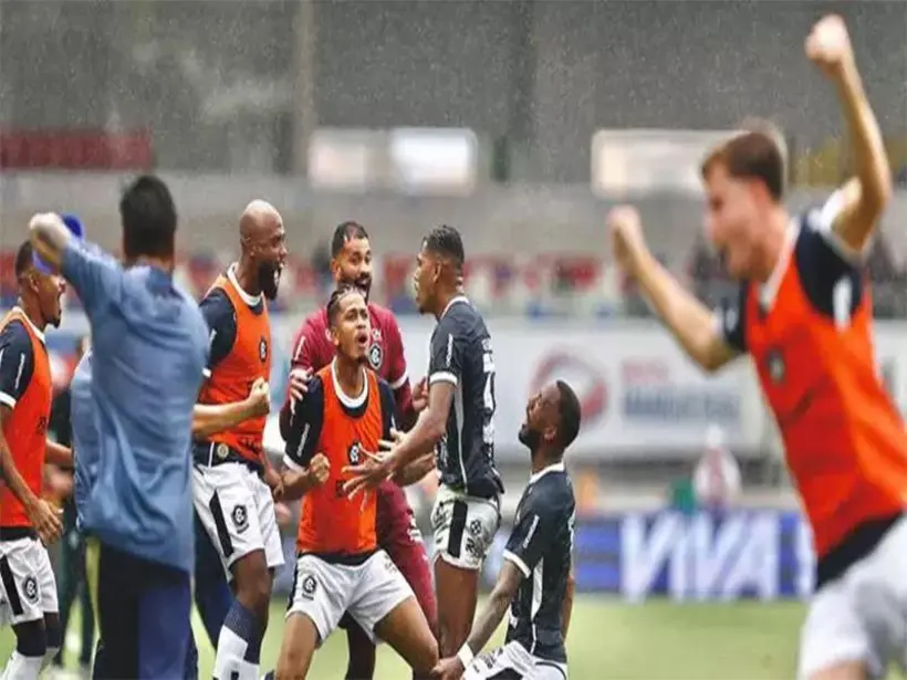 Coritiba Athletico Paranaense Chapecoense e Remo sobem para Série A 2026