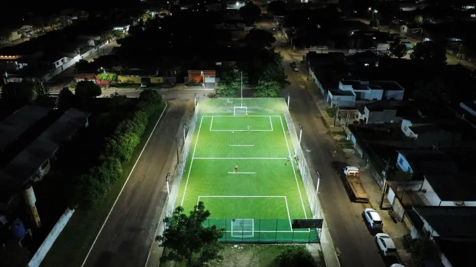 Vilhena inaugura três novos campos de grama sintética para comunidade