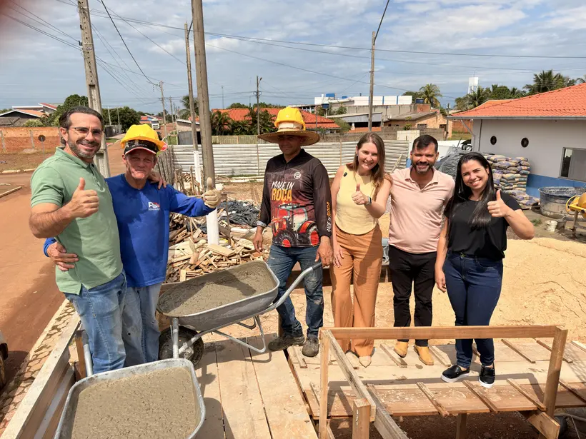 Gislaine Lebrinha visita ampliação do Hospital Regional em São Francisco do Guaporé