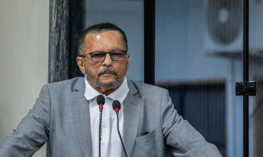 Vereador solicita operação tapa-buraco na Rua Corinthians em Porto Velho