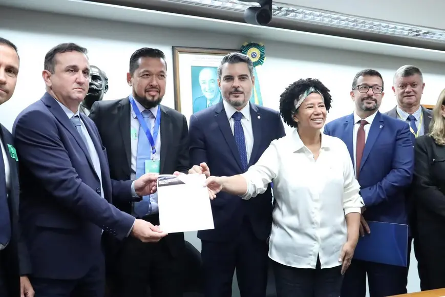 Câmara dos Deputados debate concessão da hidrovia do Madeira em audiência pública