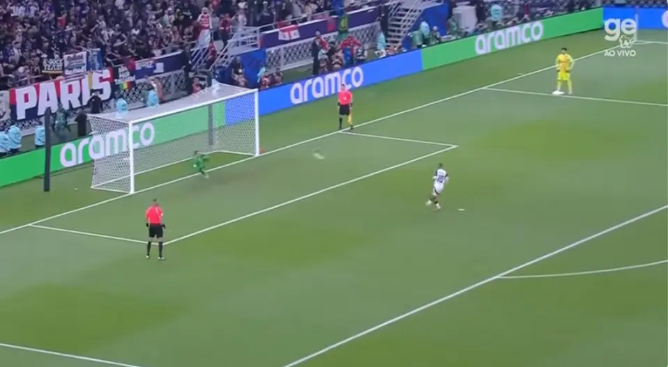 Paris Saint-Germain vence Flamengo nos pênaltis e é campeão da Copa Intercontinental 2025