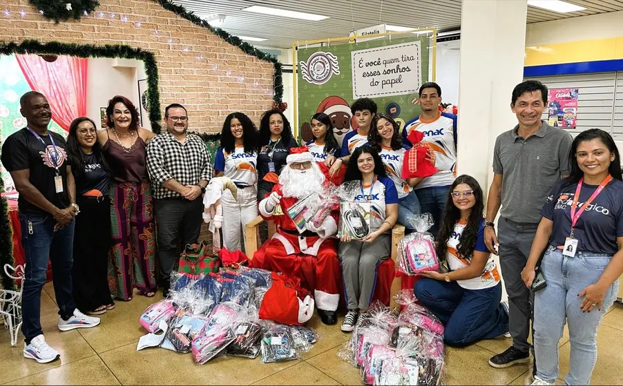 Projeto Renovar e Doar entrega kits escolares a crianças em Porto Velho