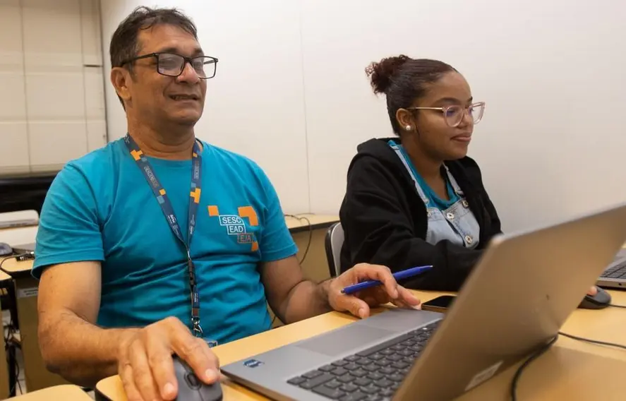 Sesc EAD EJA amplia cursos com nova habilitação em Assistente de Marketing e Vendas